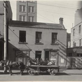 Print - The Newsletter Office in Castlereagh Street Sydney, 1914