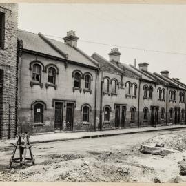 Print - Terraces in Buckland Street Chippendale, 1918