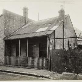 Print - Demolition in Queen Street Chippendale, 1921
