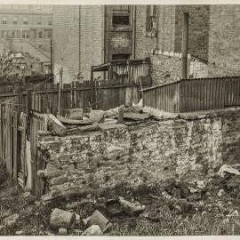 Print - Yard and buildings, Gloucester Street The Rocks, 1922