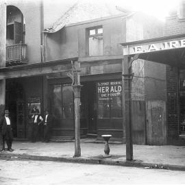 Print - Demolition of newsagent in Crown Street Surry Hills, 1923