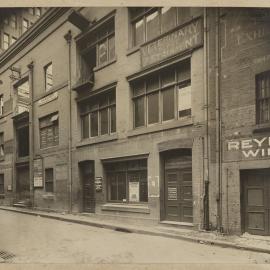 Print - Commercial building in Martin Lane Sydney, 1924