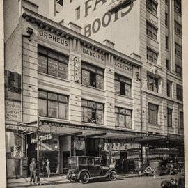 Print - Streetscape with Empire House, Liverpool Street Sydney, 1926