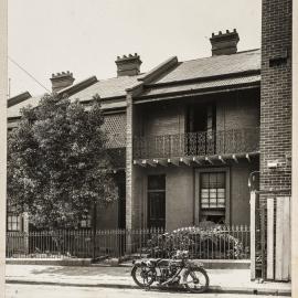 Print - Terrace houses in Orwell Street Potts Point, 1928