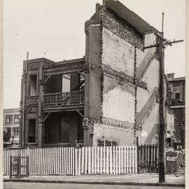 Print - Demolition of terrace house in Riley Street Surry Hills, 1928