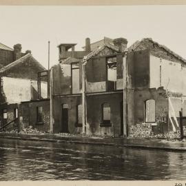 Print - Demolition in Union Street Pyrmont, 1930