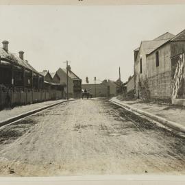 Print - Streetscape along Pyrmont Bridge Road in Camperdown, 1909