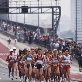 Runners in the Women's Marathon make their way towards the CBD, Sydney Harbour Bridge, 2000