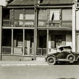 Print - Terrace in Crown Street Woolloomooloo, 1939