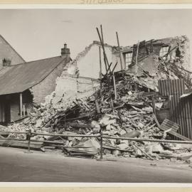 Print - Demolition in Dowling Street Woolloomooloo, 1944