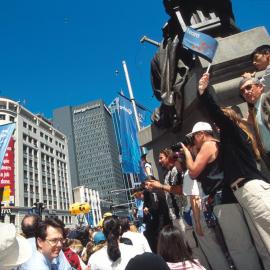 The Olympic Athletes Tickertape Parade arrives at the Sydney Town Hall, 2000