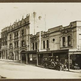 Print - Streetscape with shops in Darlinghurst Road Darlinghurst, 1916