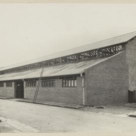Print - Construction of the Municipal Council of Sydney Electricity Depot Camperdown, 1919