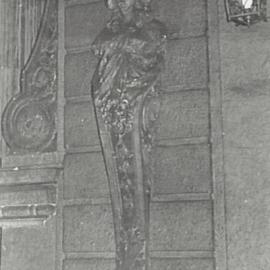 Interior, Capitol Theatre, statue, Campbell Street Haymarket, 1972