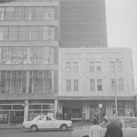 King's Head Hotel, corner Park and Elizabeth Streets Sydney, 1970