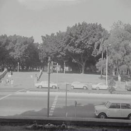 Pedestrian crossing, Park Street Sydney, 1971