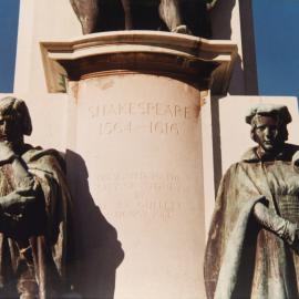 Sculptures and inscription on Shakespeare Memorial, Shakespeare Place Sydney, 1986