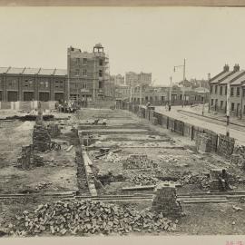 Print - Trench digging for City Municipal Fruit Market Building Number 3, Quay Street and Ultimo Road Haymarket, 1910