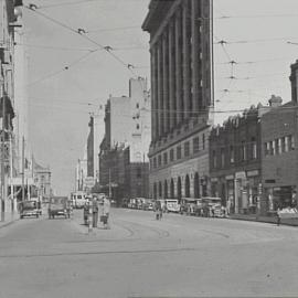 Traffic in Elizabeth Street Sydney, 1933