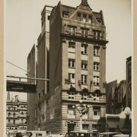 Print - Sun Newspaper building on Castlereagh Street Sydney, 1933
