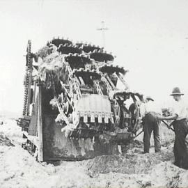 Trenching machine, Anzac Parade Maraoubra, 1929