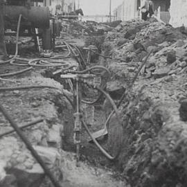 Excavation of a drainage trench on Bowman Street, Pyrmont, 1932