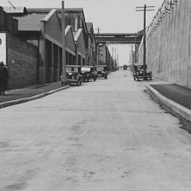 Cars parked on Bowman Street, Pyrmont, 1932
