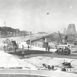 Asphalting the Bradfield Highway approach to the Harbour Bridge Millers Point, 1932