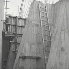 Reinforcement for retaining wall counter forts, York Street North The Rocks, 1941