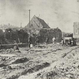 Excavation site, Brisbane Street area resumption, Surry Hills, 1928