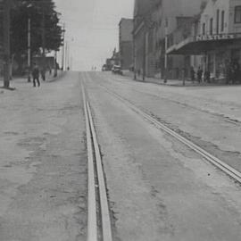 Tram line, Burton Street Darlinghurst, 1932