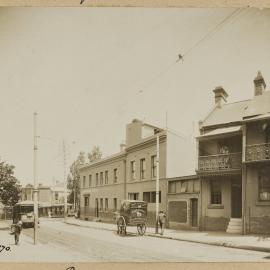 Print - Streetscape with Waratah Hotel and terraces houses, Bayswater Road Potts Point, 1911