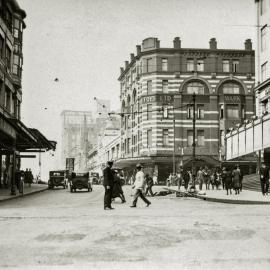Pedestrians on Liverpool Street Sydney, 1932