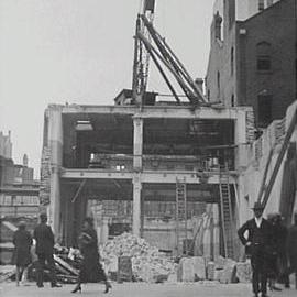 Demolition of old "Sun" building on Castlereagh Street Sydney, 1933