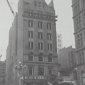 Demolition of the old "Sun" building on Castlereagh Street Sydney, 1933