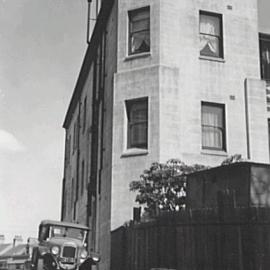 Three story residential building on Clapton Place Darlinghurst, 1940