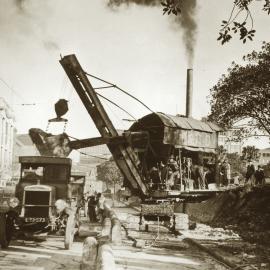 Steam shovel loading a truck on College Street Sydney, 1928