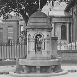 Comrie Memorial Fountain in Queen's Square Sydney, 1934