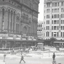 Removal of Druitt Street men's convenience, Druitt Street Sydney, 1933
