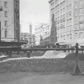 Removal of Druitt Street men's convenience, Druitt Street Sydney, 1933