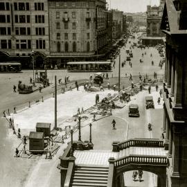 Town Hall steps, Druitt Street Sydney, 1931