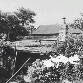 Dilapidated house, Edward Street Glebe, 1951