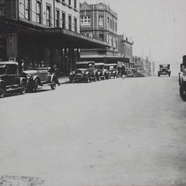 Looking west along street following reconstruction, Erskine Street Sydney, 1930