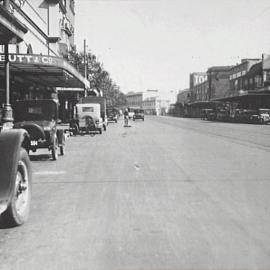 Looking south at completed road reconstruction, Flinders Street Darlinghurst, 1929