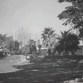 Looking south east across Green Park to Darlinghurst Road Darlinghurst, circa 1940