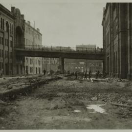 View south west showing roadworks, Hickson Road Millers Point, 1940