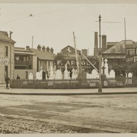 Print - Emu Inn and F Arnold Monumental Masons Yard, Regent Street Chippendale, 1910