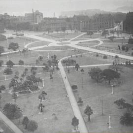 Looking north east to Hyde Park North, Elizabeth Street Sydney, 1931