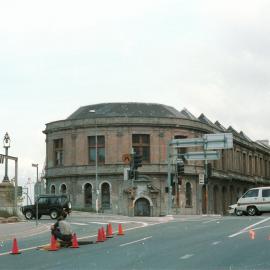 Curved entrance to the Corn Exchange building, Sussex Street Sydney, 1985