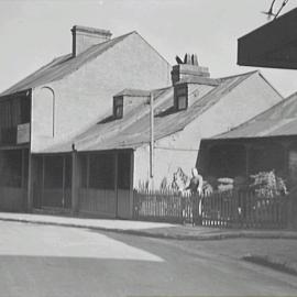 Terraces before widening resumption, Pelican Street Surry Hills, 1940